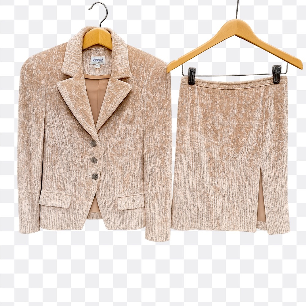 Janine Women’s Velvet Beaded Skirt Suit – Fabric Made in Italy – Small - Vintage